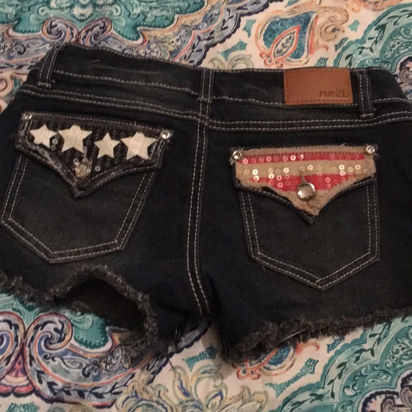 Shorts - Picture 2 of 2